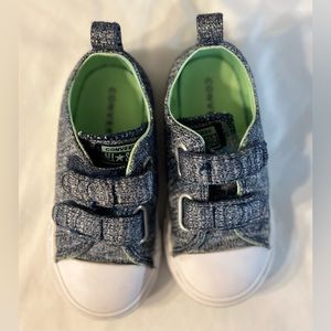 Toddler Velcro converse